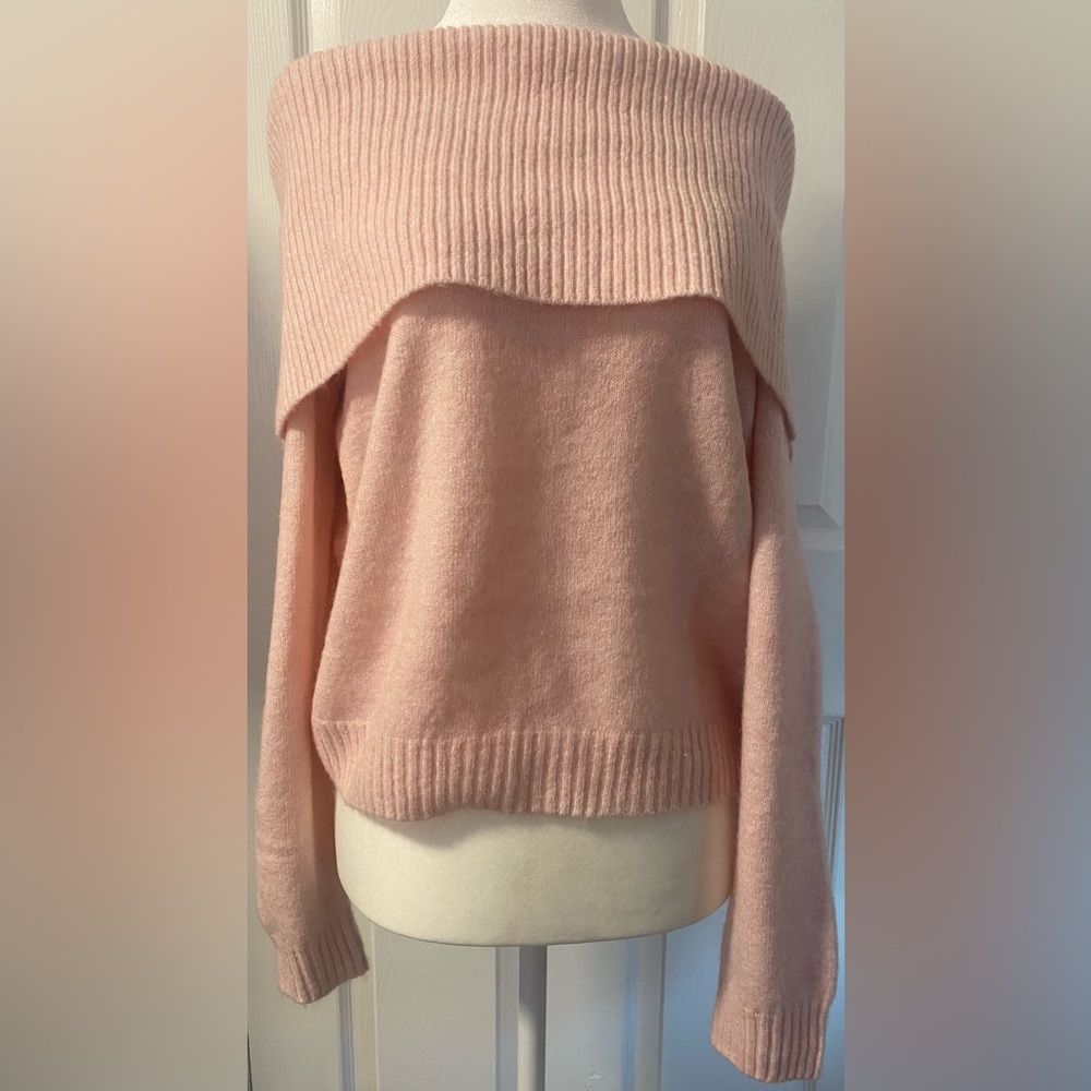 H&M Blush Off-Shoulder Sweater